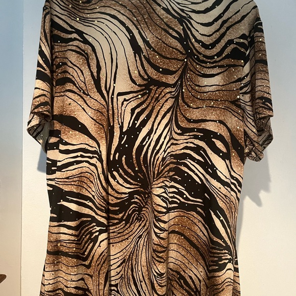 Sparkle 1X Brown/Black Top - Picture 3 of 3
